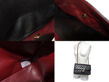 Load image into Gallery viewer, 極美品 CHANEL シャネル マトラッセ25 Wフラップ Wチェーンショルダーバッグ 2番台 ラムスキン ココマーク ブラック ゴールド金具 中古 4b002135