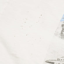 画像をギャラリービューアに読み込む, 新品同様 SAINT Mxxxxxx セントマイケル SW SS TEE KIKI WHITE ショーンウェザースプーンSM-HR8-0000-C22 SF風 ヴィンテージ加工 ホワイト XXLサイズ 中古 4a002166