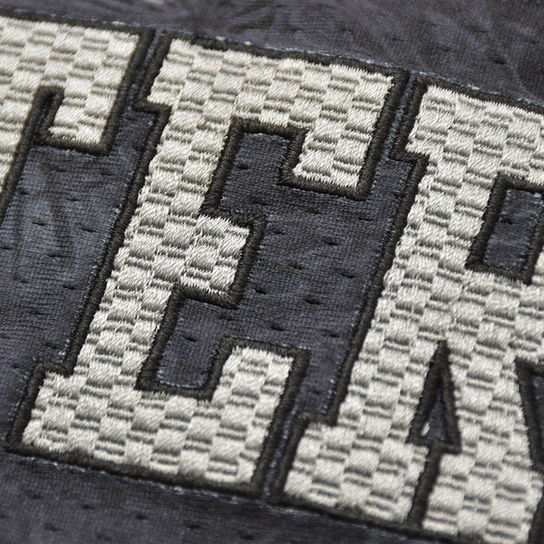 新品同様 Mitchell&Ness ミッチェルアンドネス × マスターマインドワールド プリントフーデッドジャージー スカルボーン カモフラージュ Lサイズ 中古 4a002180