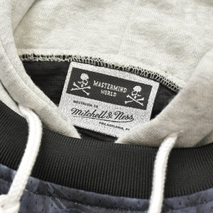 新品同様 Mitchell&Ness ミッチェルアンドネス × マスターマインドワールド プリントフーデッドジャージー スカルボーン カモフラージュ Lサイズ 中古 4a002180