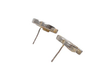 Load image into Gallery viewer, CHANEL シャネル ココマーク ピアス 重量約6.6g D13V刻印 ゴールド イエロー メタル 両耳用 美品 中古 4b001039