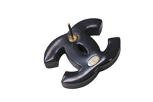 Load image into Gallery viewer, CHANEL シャネル ココマーク ピアス 重量約3.7g D19B刻印 レジン ラインストーン ブラック クリア 両耳用 美品 中古 4b001038