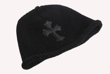 画像をギャラリービューアに読み込む, CHROME HEARTS クロムハーツ レザークロスパッチ クロスボール カシミヤビーニー ニット帽 レザー ブラック サイズOS 美品 中古 4b002356
