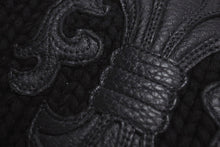 画像をギャラリービューアに読み込む, CHROME HEARTS クロムハーツ BSフレア レザーパッチ カシミヤ ニットキャップ ビーニー フレアボール ブラック サイズOS 美品 中古 4b002358