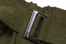 Load image into Gallery viewer, ISSEY MIYAKE MEN イッセイミヤケ メン パンツ カーキ オリーブ サイズ2 ME01FF114 美品 中古 25376