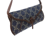 画像をギャラリービューアに読み込む, CELINE セリーヌ ワンショルダーバッグ マカダム柄 CE00/14 キャンバス レザー ブルー ブラウン アンティークゴールド金具 美品 中古 4b002560