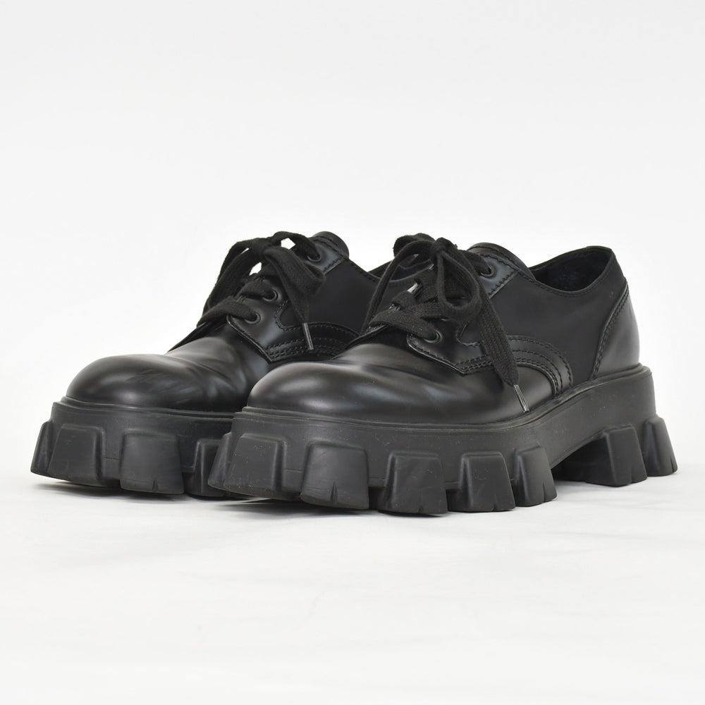 極美品 PRADA プラダ モノリス レースアップ ドロイスレザーナイロン CALZATURE UOMO レザー 2EE342 9サイズ メンズシューズ ブラック NERO 中古 4a002565