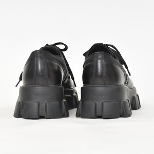 極美品 PRADA プラダ モノリス レースアップ ドロイスレザーナイロン CALZATURE UOMO レザー 2EE342 9サイズ メンズシューズ ブラック NERO 中古 4a002565
