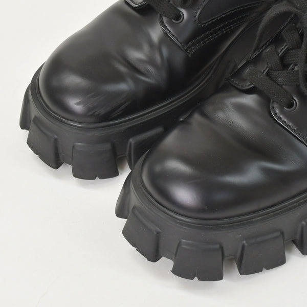 極美品 PRADA プラダ モノリス レースアップ ドロイスレザーナイロン CALZATURE UOMO レザー 2EE342 9サイズ メンズシューズ ブラック NERO 中古 4a002565