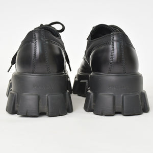 極美品 PRADA プラダ モノリス レースアップ ドロイスレザーナイロン CALZATURE UOMO レザー 2EE342 9サイズ メンズシューズ ブラック NERO 中古 4a002565