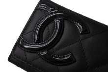 Load image into Gallery viewer, 極美品 CHANEL シャネル カードケース カンボンライン 17番台 ココマーク レザー エナメル ブラック ピンク 中古 4b002571