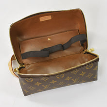画像をギャラリービューアに読み込む, LOUIS VUITTON ルイヴィトン モノグラムキャンバス シューケアキット モノグラム 9点セット シューズケアポーチ 靴磨きセット ブラウン M47925 美品 中古 4a002574