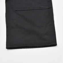 Load image into Gallery viewer, 極美品 SEQUEL Fragment design シークエル フラグメントデザイン PAINTER PANTS TYPE-P ダブルニー 藤原ヒロシ 稲妻マーク ブラック 中古 4a002576
