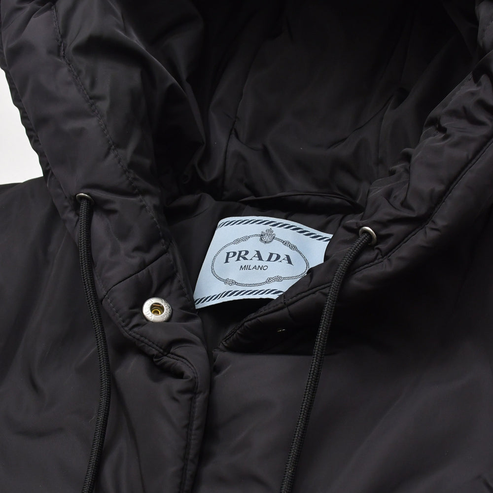 Very Good Condition PRADA Re-Nylon Down Raincoat 291960 Size 36 Triangle Logo Plate Black Used 4a002655