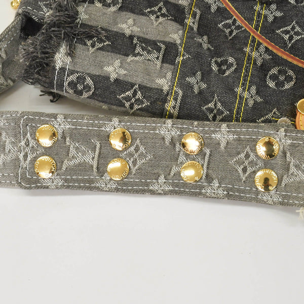 極美品 LOUIS VUITTON ルイヴィトン モノグラムデニム パッチワーク ポスティ メッセンジャーバッグ M95375 グレー 中古 4a002881