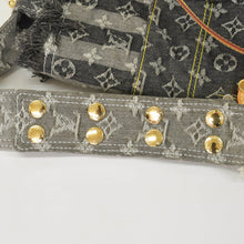 画像をギャラリービューアに読み込む, 極美品 LOUIS VUITTON ルイヴィトン モノグラムデニム パッチワーク ポスティ メッセンジャーバッグ M95375 グレー 中古 4a002881
