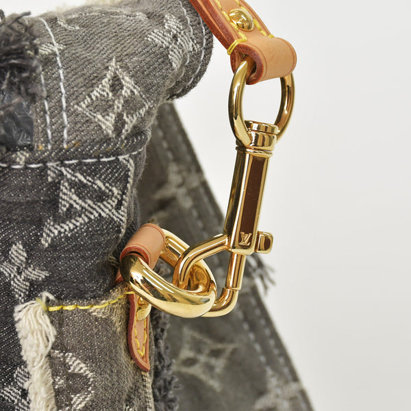 極美品 LOUIS VUITTON ルイヴィトン モノグラムデニム パッチワーク ポスティ メッセンジャーバッグ M95375 グレー 中古 4a002881