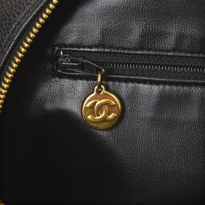 極美品 CHANEL シャネル コスメポーチ キャビアスキン ブラック ココマーク 2番台 クラッチバッグ ゴールド金具 中古 4a002951