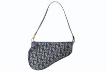 Load image into Gallery viewer, CHRISTIAN DIOR クリスチャンディオール サドルポーチ ワンショルダーバッグ MC1021 ネイビー キャンバス レザー ゴールド金具 美品 4b002688