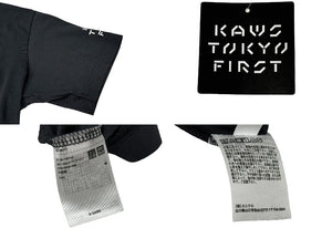 新品未使用 KAWS UNIQLO カウズ ユニクロ 半袖Ｔシャツ トップス クールネック ダークグレー サイズM 中古 30209