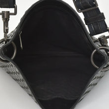 Load the image into the gallery viewer. 極美品 BOTTEGA VENETA ボッテガヴェネタ ショルダーバッグ イントレチャート 172736 V465C 1000 ブラック レザー 中古 4a003189