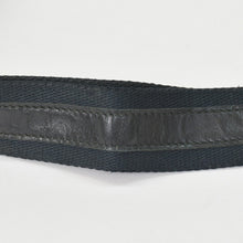 Load the image into the gallery viewer. 極美品 BOTTEGA VENETA ボッテガヴェネタ ショルダーバッグ イントレチャート 172736 V465C 1000 ブラック レザー 中古 4a003189