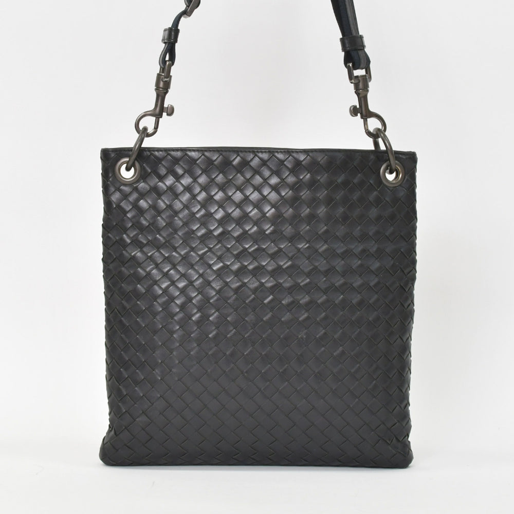極美品 BOTTEGA VENETA ボッテガヴェネタ ショルダーバッグ イントレチャート 172736 V465C 1000 ブラック レザー 中古 4a003189