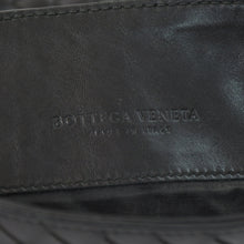 Load the image into the gallery viewer. 極美品 BOTTEGA VENETA ボッテガヴェネタ ショルダーバッグ イントレチャート 172736 V465C 1000 ブラック レザー 中古 4a003189