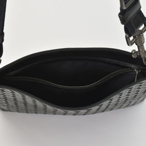 極美品 BOTTEGA VENETA ボッテガヴェネタ ショルダーバッグ イントレチャート 172736 V465C 1000 ブラック レザー 中古 4a003189