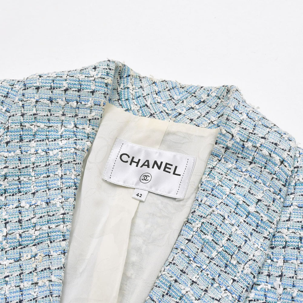 CHANEL シャネル LA PAUSA ファンタジーツイードジャケット P60346 カールラガーフィルド ライトブルー 42サイズ ホワイト V45916 シルバー金具 良品 中古
