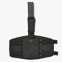 Load image into Gallery viewer, 極美品 PRADA プラダ ボディバッグ ハーネスバッグ トライアングルロゴ グレー ブラック シルバー金具 中古 4a003315