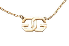 画像をギャラリービューアに読み込む, VINTAGE GIVENCHY ジバンシィ ペンダント ネックレス ロゴ ゴールドカラー アクセサリー 1977年 中古 33970