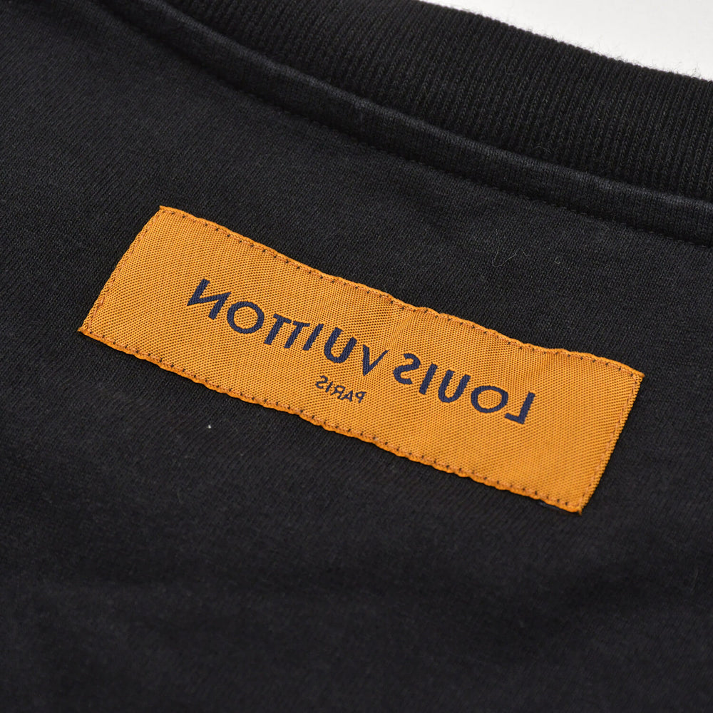 新品同様 LOUIS VUITTON ルイヴィトン 22AW LV Spread Embroidery 半袖Tシャツ RM222M NPL HNY14W サイズL ブラック 中古 4a003424