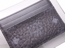 Load image into Gallery viewer, MCM by PHENOMENON エムシーエムバイフェノメノン ミニアクリルディスクカードケース ブラック ユニセックス 新品同様 35035 正規品