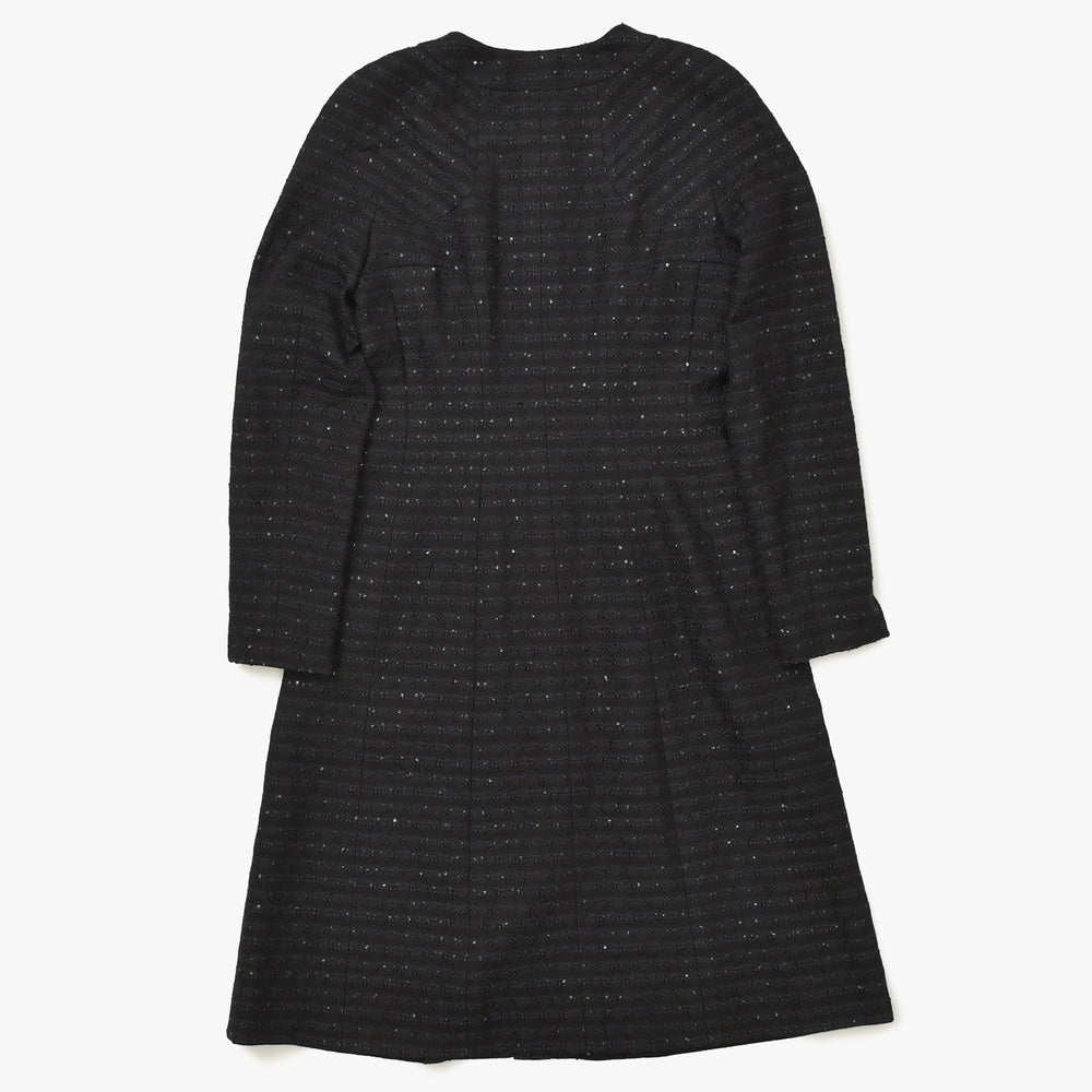 CHANEL Tweed long coat dress dress jacket P19740 No collar Sequins Navy 40 size Black metal hardware Good condition Used 4a003901