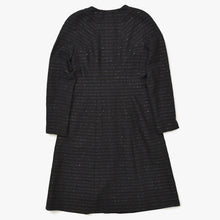 画像をギャラリービューアに読み込む, CHANEL シャネル ツイードロングコートドレス ワンピースジャケット P19740 ノーカラー スパンコール ネイビー 40サイズ ブラックメタル金具 美品 中古 4a003901