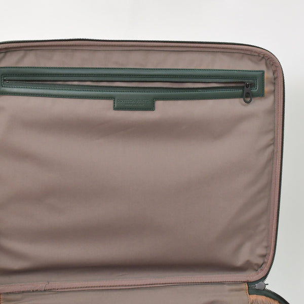極美品 BOTTEGAVENETA ボッテガヴェネタ キャリーケース スーツケース V4658 イントレチャート ダークグリーン ブラック金具 中古 4a003904