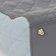 Load image into Gallery viewer, Christian Dior クリスチャンディオール レディ ディオール ラージ トリコロール ハンドバッグ ショルダーバッグ 2way グレー ピンク ライトブルー ラムスキン シルバー金具 美品 中古 4a003905