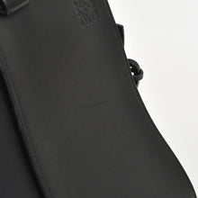 Load image into Gallery viewer, 極美品 LOEWE ロエベ HAMMOCK ハンモック ハンドバッグ ブラック ショルダーバッグ シルバー金具 中古 4a003953