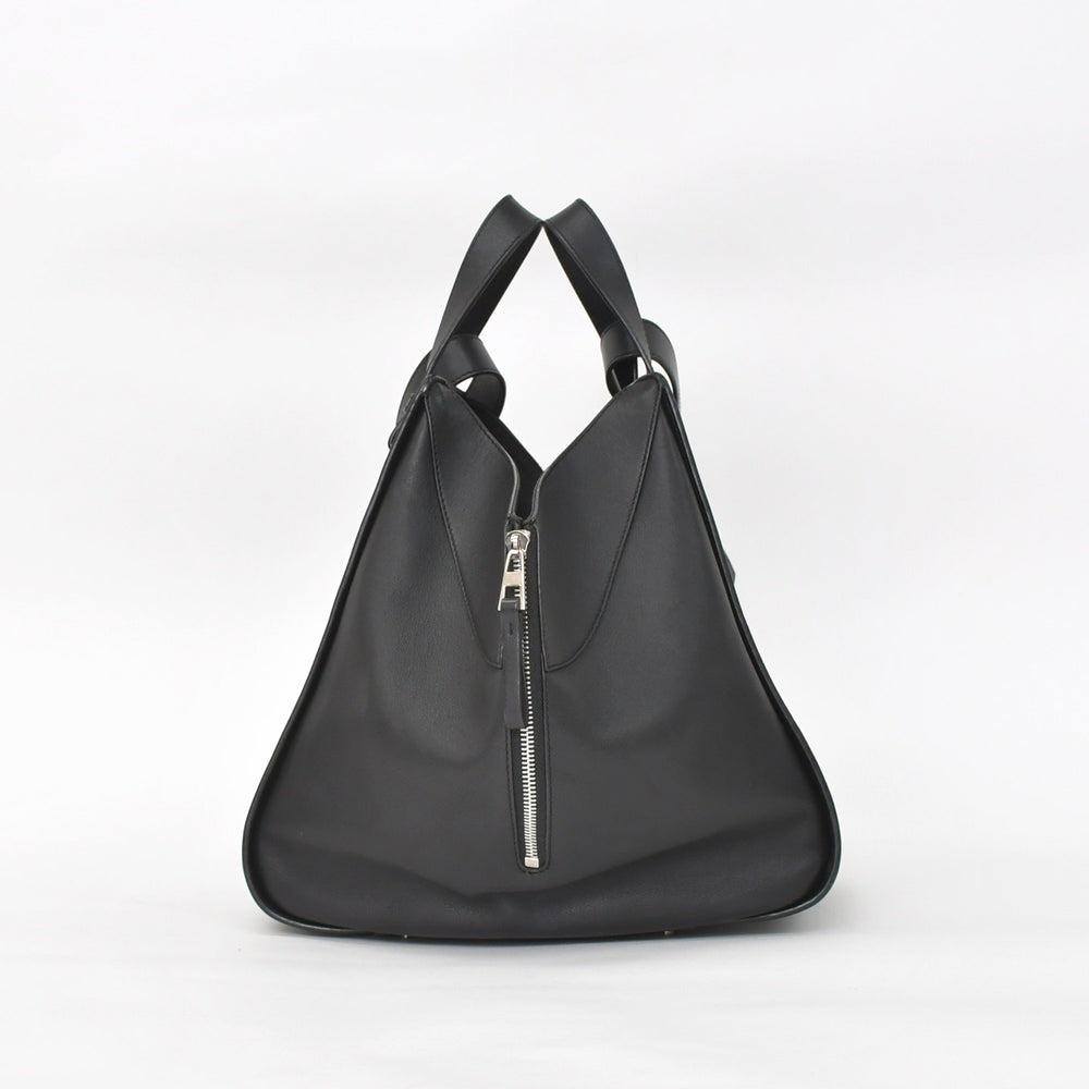 Very good condition LOEWE HAMMOCK hammock handbag black shoulder bag silver hardware used 4a003953