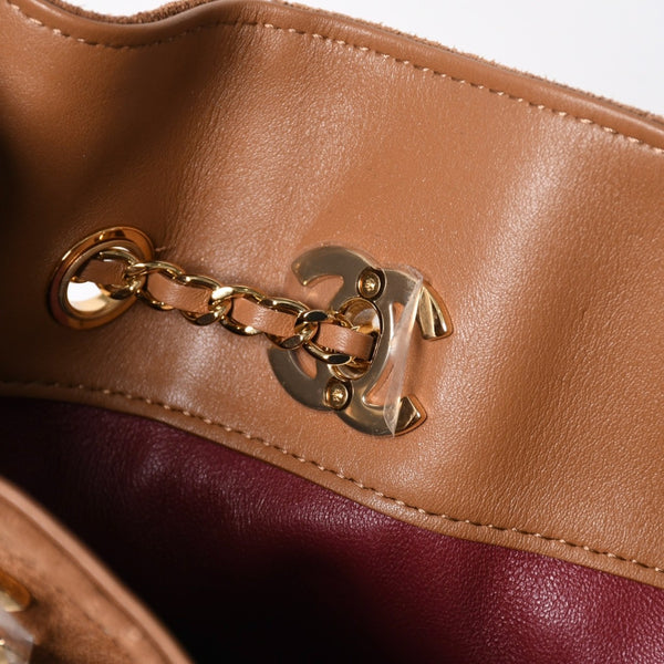 新品未使用 CHANEL シャネル マトラッセ ラムスキン マチュー コレクション チェーンショルダーバッグ ランダム番台 スエード 巾着 中古 4a008683
