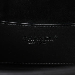 新品同様 CHANEL シャネル CHANEL 25 ミディアム チェーンワンショルダーバッグ AS5311 ココマーク グレインド カーフスキン ブラック 中古 4a008761