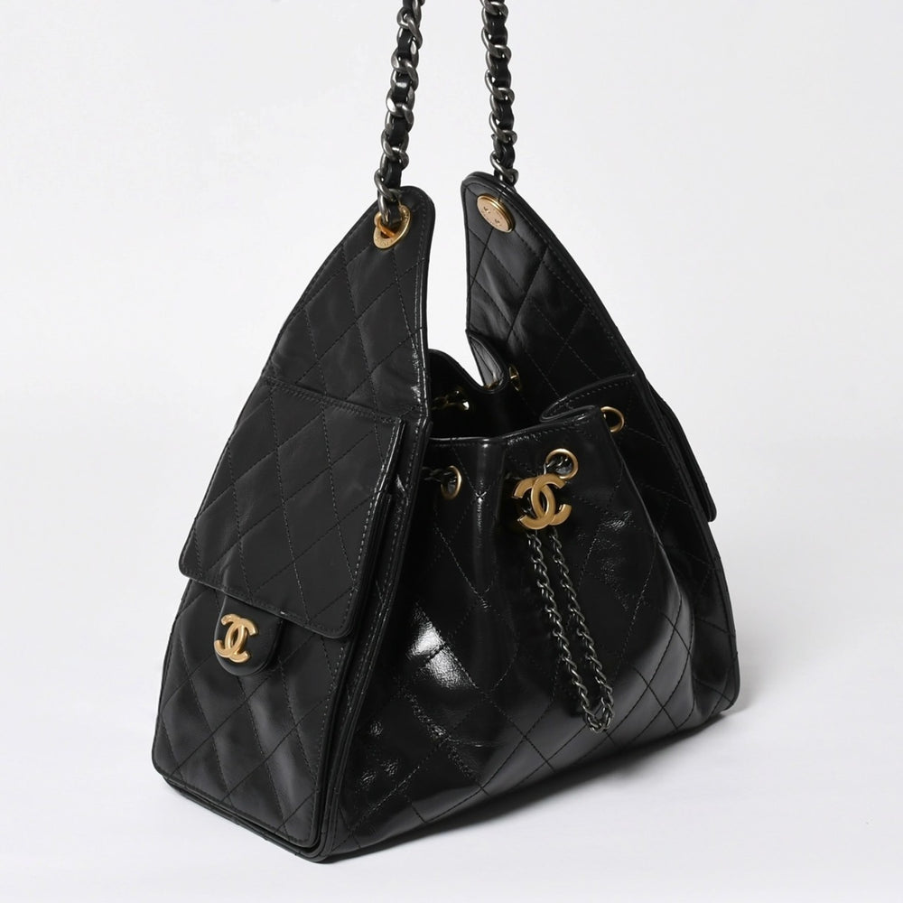 Like new CHANEL CHANEL 25 Medium Chain One Shoulder Bag AS5311 Coco Mark Grained Calfskin Black Used 4a008761