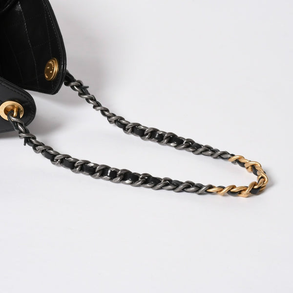 新品同様 CHANEL シャネル CHANEL 25 ミディアム チェーンワンショルダーバッグ AS5311 ココマーク グレインド カーフスキン ブラック 中古 4a008761