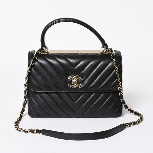 極美品 CHANEL シャネル シェブロン トップハンドル 2WAYバッグ 26番台 ココマーク ラムスキン ブラック ゴールド金具 中古 4a008639