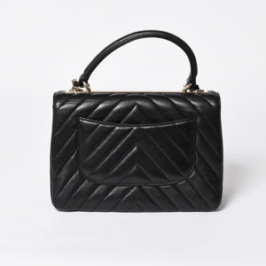 極美品 CHANEL シャネル シェブロン トップハンドル 2WAYバッグ 26番台 ココマーク ラムスキン ブラック ゴールド金具 中古 4a008639