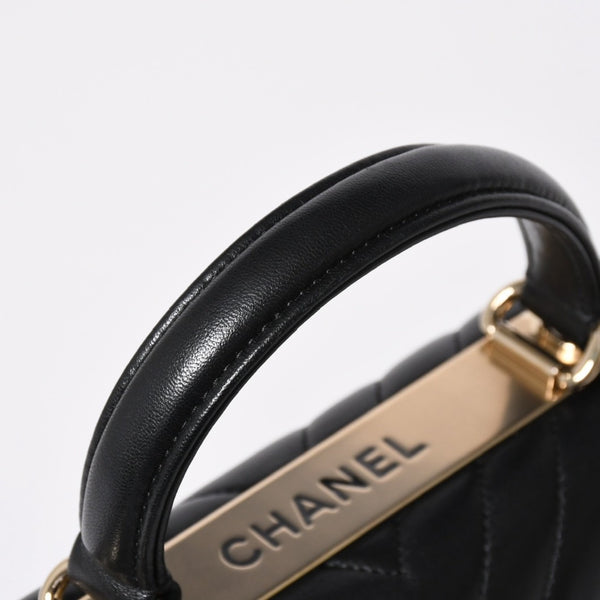極美品 CHANEL シャネル シェブロン トップハンドル 2WAYバッグ 26番台 ココマーク ラムスキン ブラック ゴールド金具 中古 4a008639