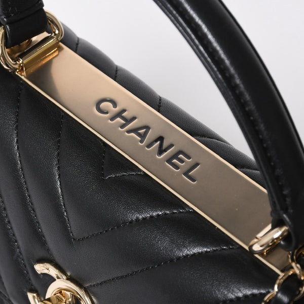 極美品 CHANEL シャネル シェブロン トップハンドル 2WAYバッグ 26番台 ココマーク ラムスキン ブラック ゴールド金具 中古 4a008639