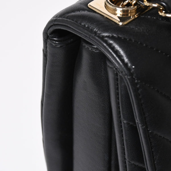 極美品 CHANEL シャネル シェブロン トップハンドル 2WAYバッグ 26番台 ココマーク ラムスキン ブラック ゴールド金具 中古 4a008639