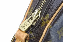 Load image into Gallery viewer, LOUIS VUITTON ルイヴィトン ミニダヌーブ ショルダーバッグ M45268 モノグラム ブラウン ゴールド金具 美品 中古 42323